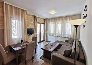 Апартаменты Apartmani Bijelic Жабляк Апартаменты с террасой-7